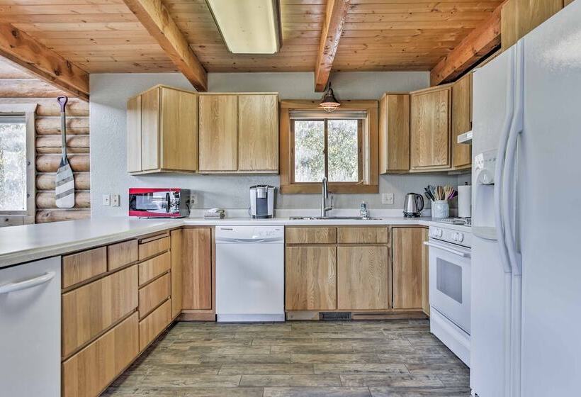 Spacious Hilltop Cabin W/ Deck & Scenic Views!