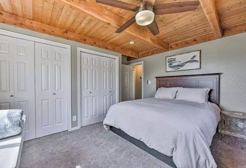 Spacious Hilltop Cabin W/ Deck & Scenic Views!