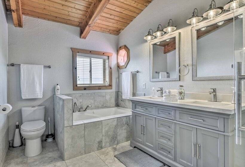 Spacious Hilltop Cabin W/ Deck & Scenic Views!