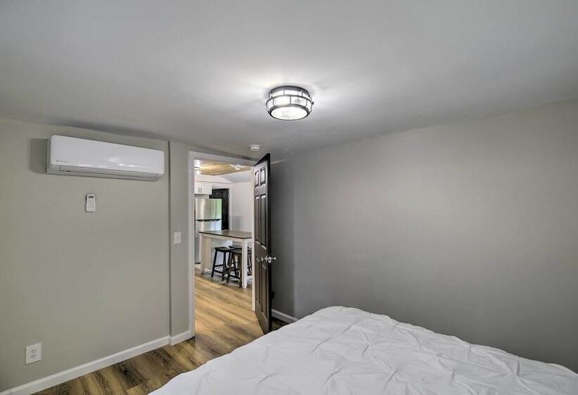 Updated Bristol Retreat ~ 2 Miles To Downtown!