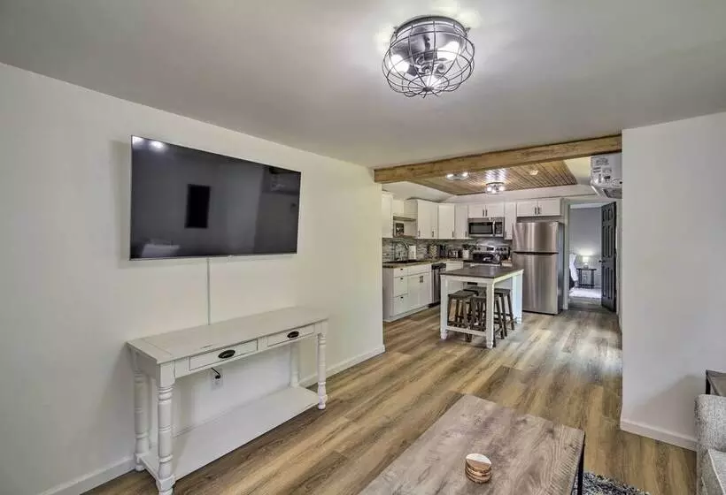 Updated Bristol Retreat ~ 2 Miles To Downtown!