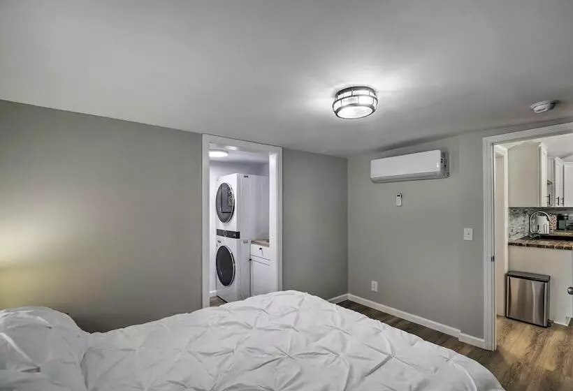 Updated Bristol Retreat ~ 2 Miles To Downtown!