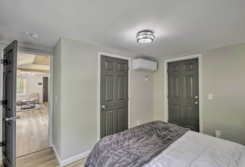 Updated Bristol Retreat ~ 2 Miles To Downtown!