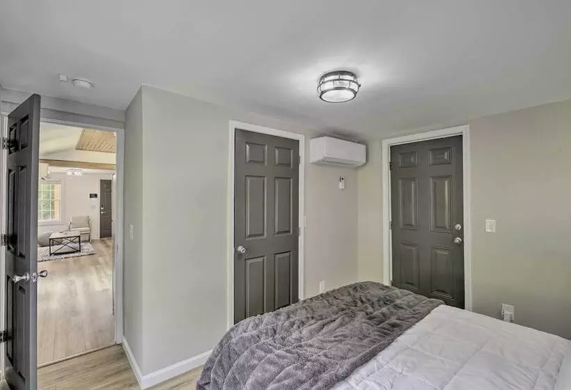 Updated Bristol Retreat ~ 2 Miles To Downtown!