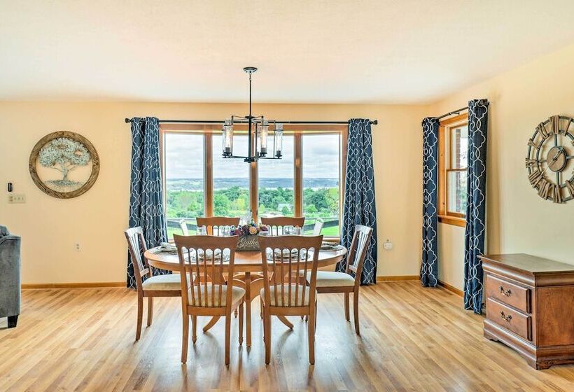 Ovid Home W/ Lake Views On Cayuga Wine Trail!