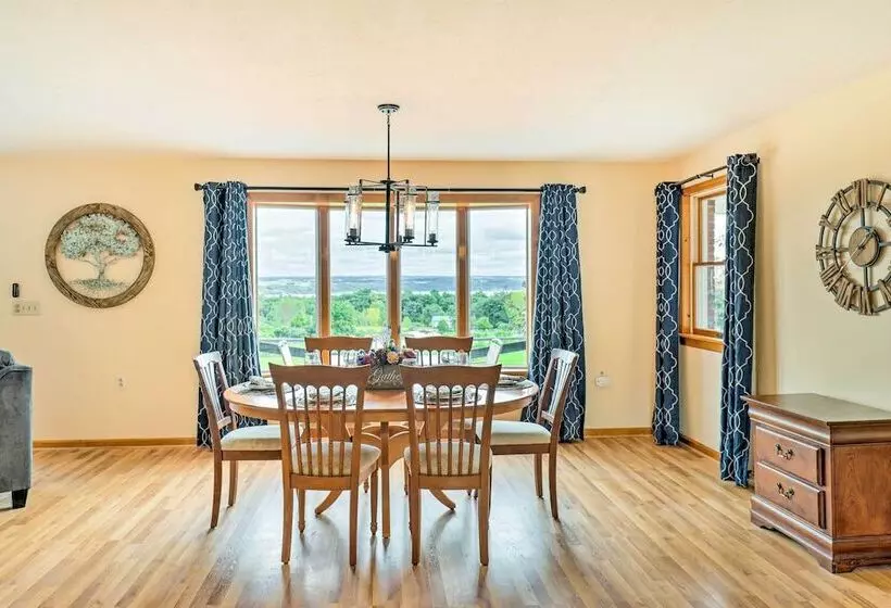 Ovid Home W/ Lake Views On Cayuga Wine Trail!