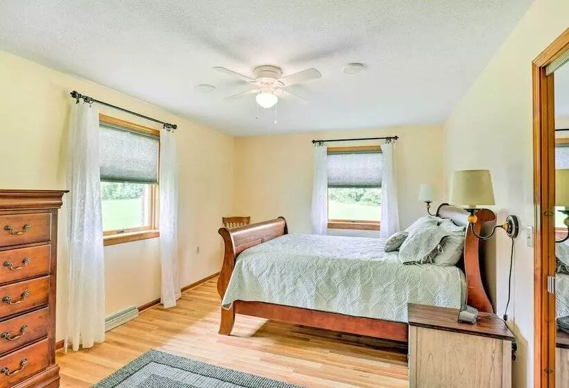 Ovid Home W/ Lake Views On Cayuga Wine Trail!