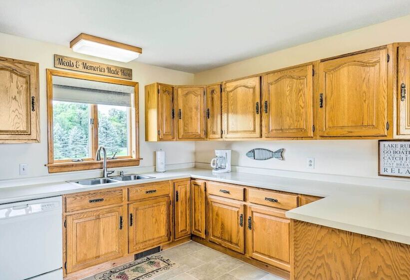 Ovid Home W/ Lake Views On Cayuga Wine Trail!