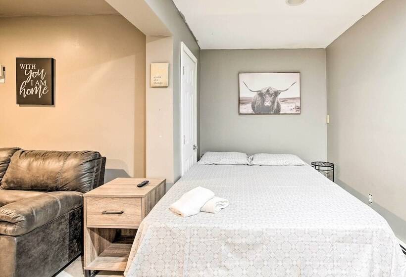 Waterbury Home: Playground & Porch Swing