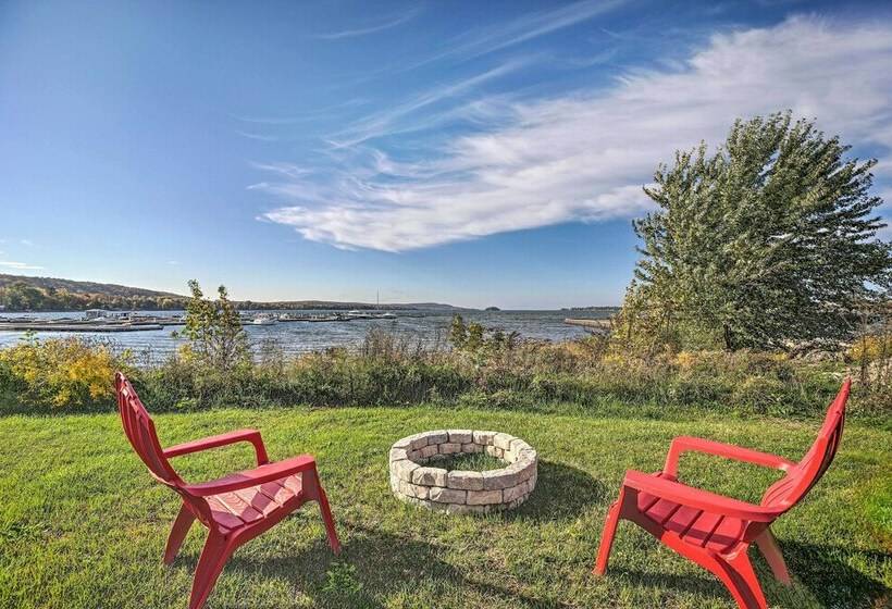 Waterfront Lake Champlain Home W/ Fire Pit!