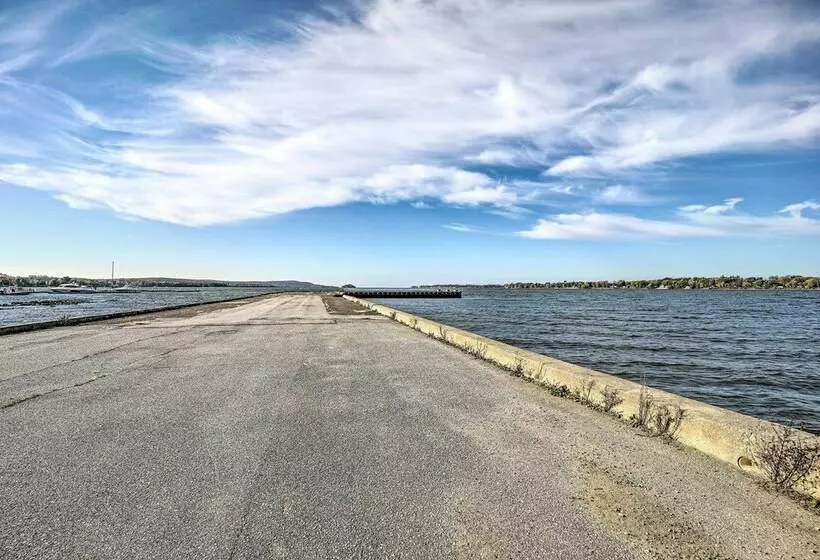 Waterfront Lake Champlain Home W/ Fire Pit!