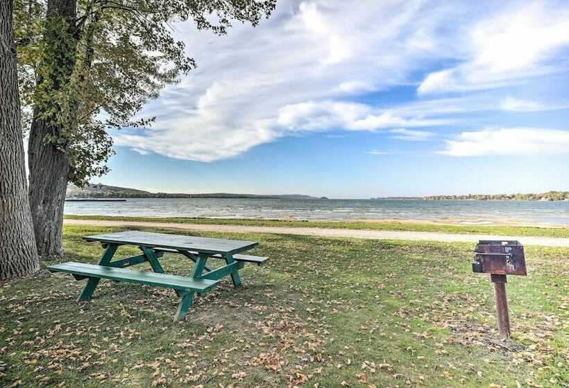 Waterfront Lake Champlain Home W/ Fire Pit!