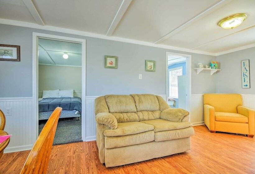 Waterfront Lake Of The Ozarks Cabin W/ Boat Dock!