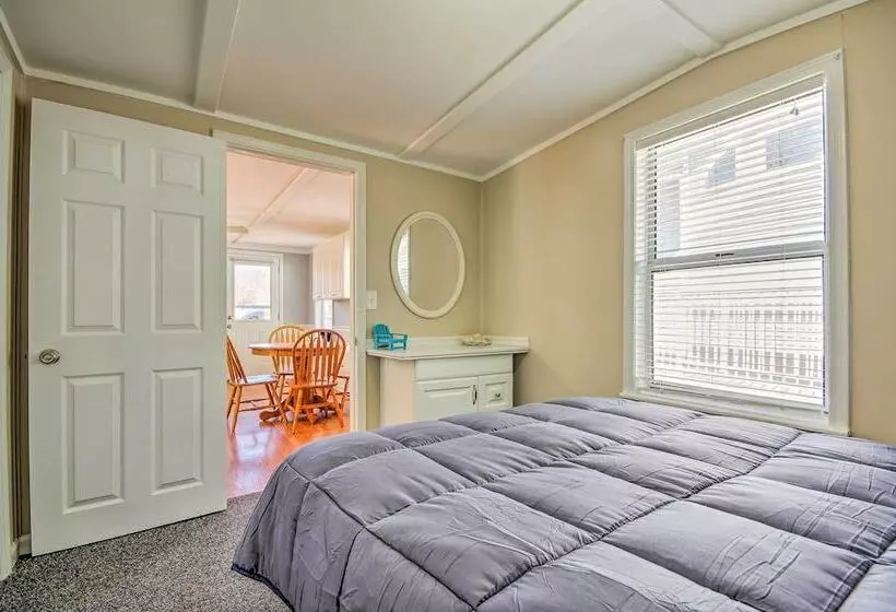 Waterfront Lake Of The Ozarks Cabin W/ Boat Dock!