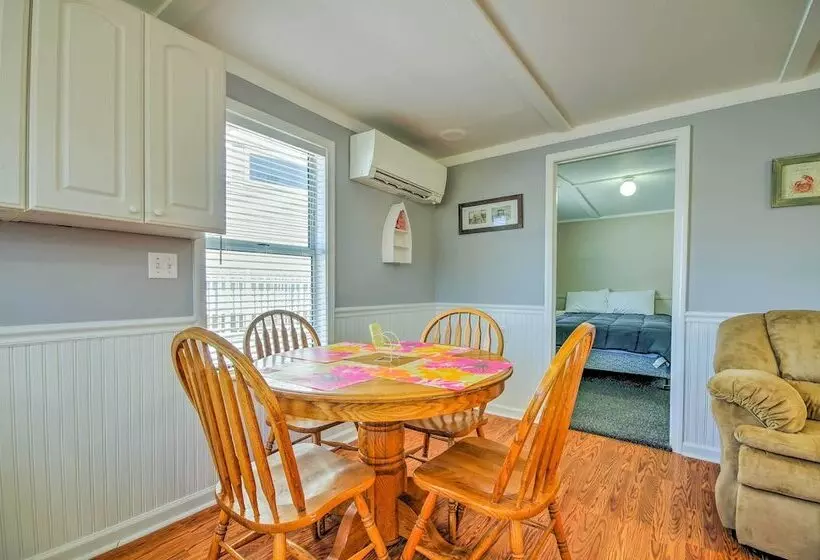 Waterfront Lake Of The Ozarks Cabin W/ Boat Dock!