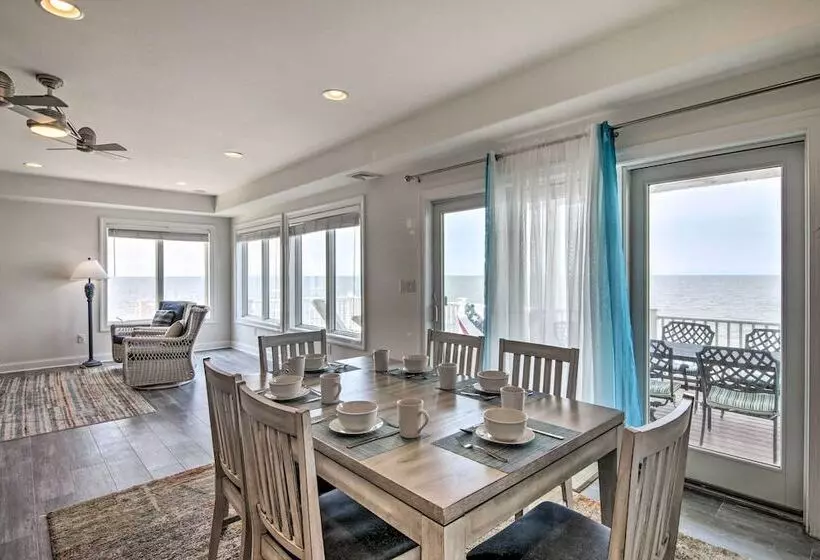 Waterfront Sanctuary W/ Panoramic Bay Views!