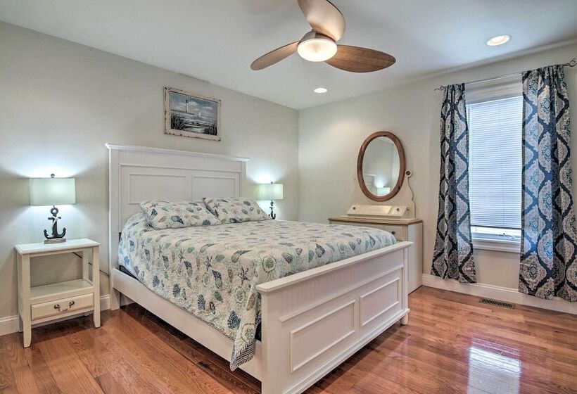 Waterfront Sanctuary W/ Panoramic Bay Views!