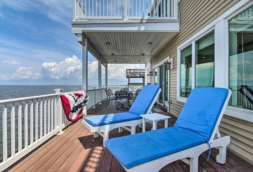 Waterfront Sanctuary W/ Panoramic Bay Views!