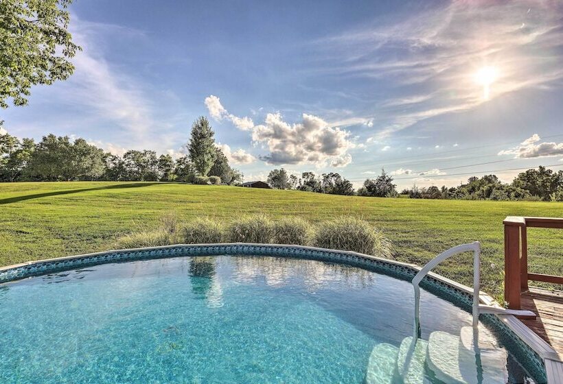 Williamstown Gem W/ Private Pool & Hot Tub!