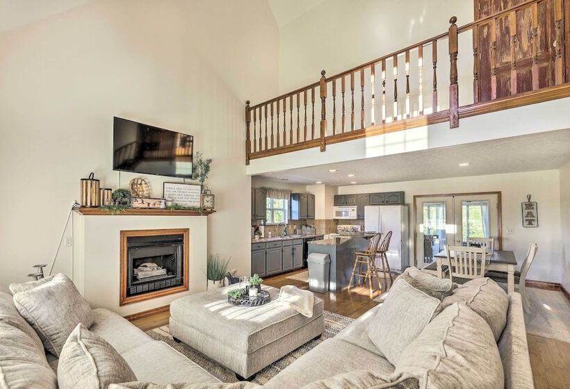 Williamstown Gem W/ Private Pool & Hot Tub!