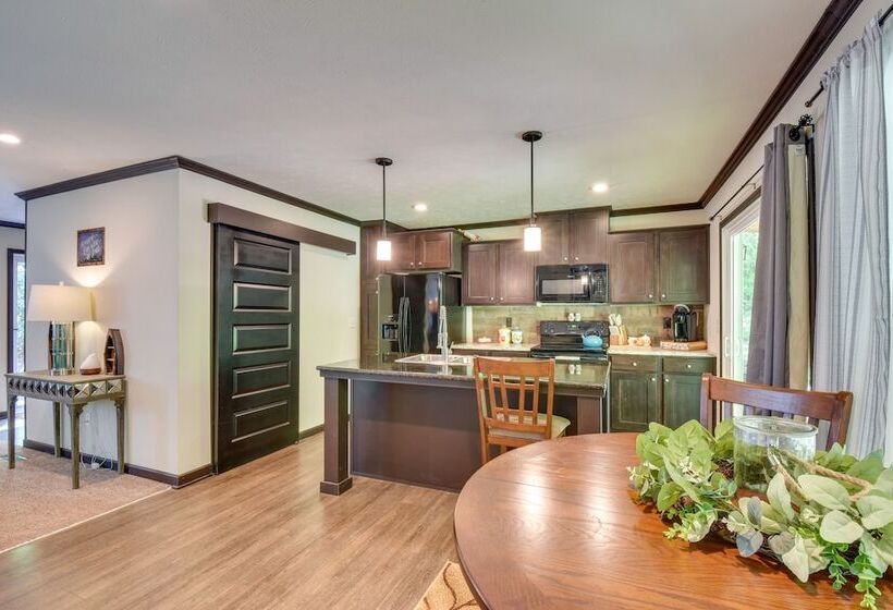 Woodsy Hayesville Home On Jackrabbit Trail!