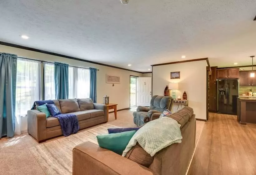 Woodsy Hayesville Home On Jackrabbit Trail!