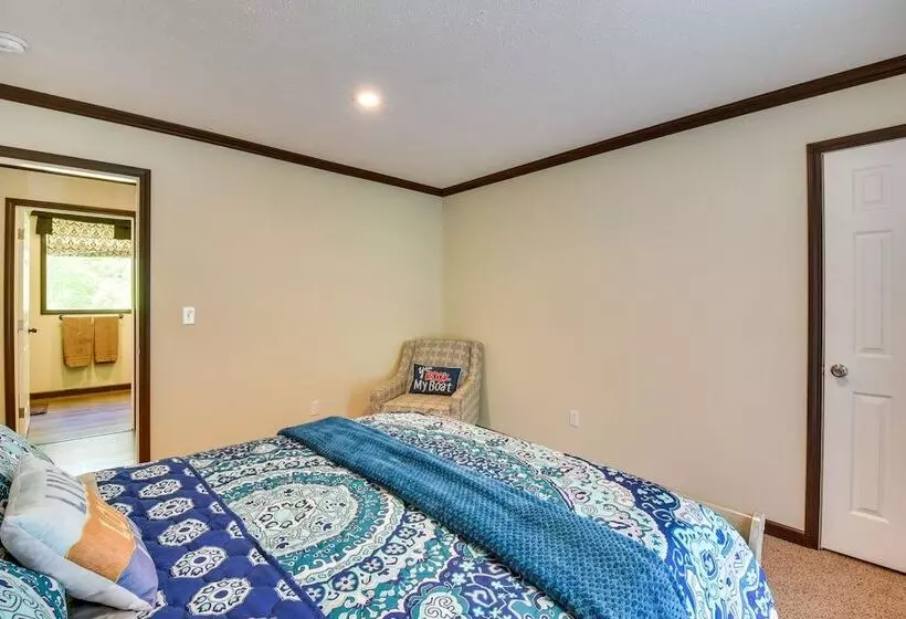 Woodsy Hayesville Home On Jackrabbit Trail!