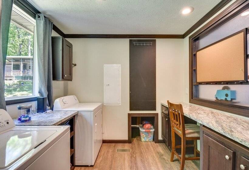 Woodsy Hayesville Home On Jackrabbit Trail!