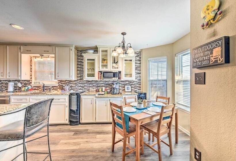 Abilene Home W/bbq & Pvt Yard, 1 Mi To Acu!