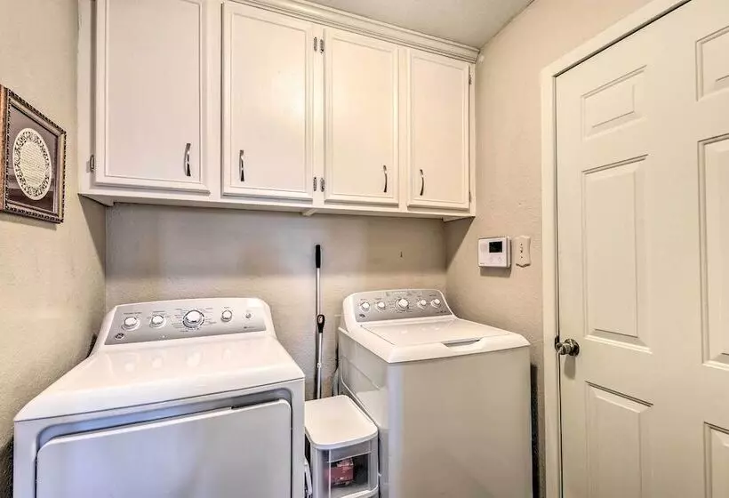 Abilene Home W/bbq & Pvt Yard, 1 Mi To Acu!