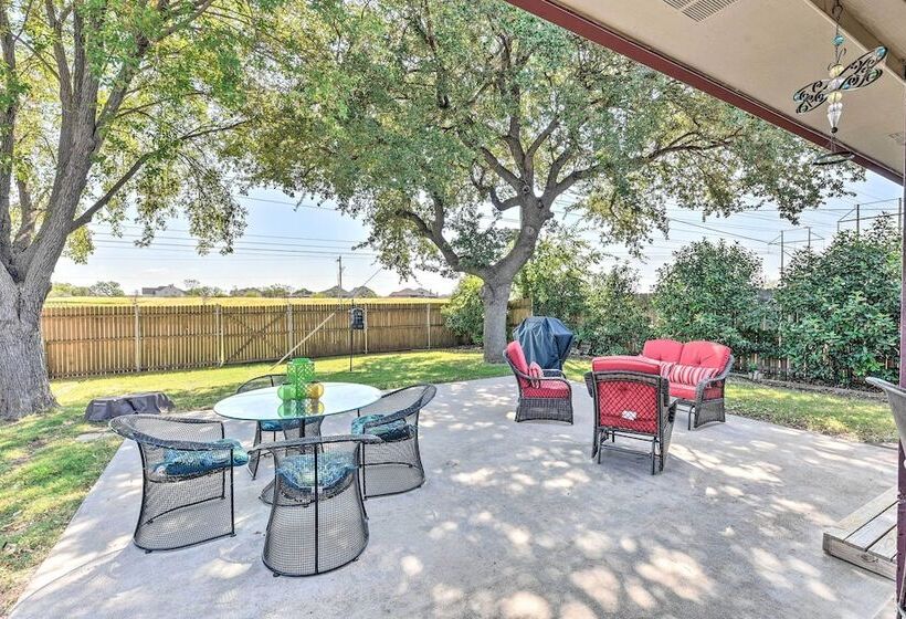 Abilene Home W/bbq & Pvt Yard, 1 Mi To Acu!