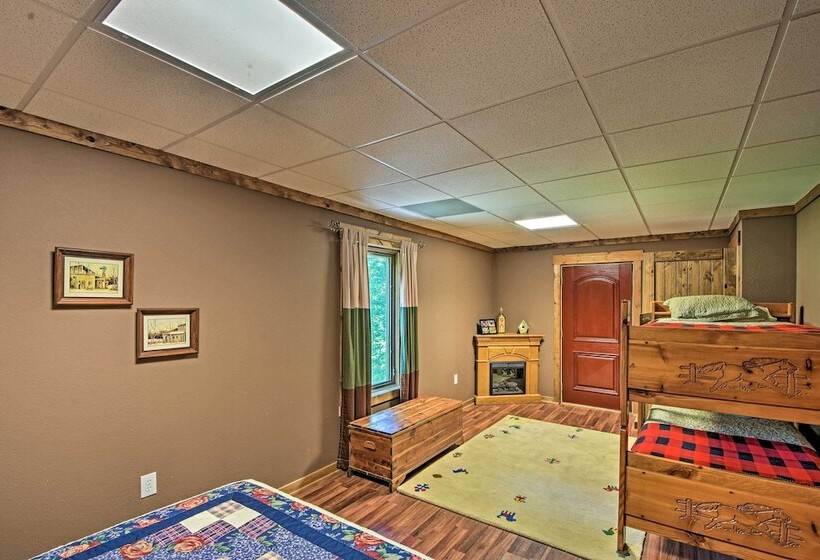 Rustic Andrews Cabin Rental W/ Deck + Fire Pit!