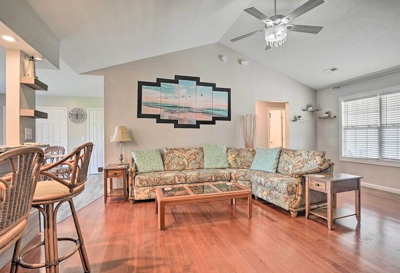 Pet Friendly Home W/ Fire Pit In Myrtle Beach