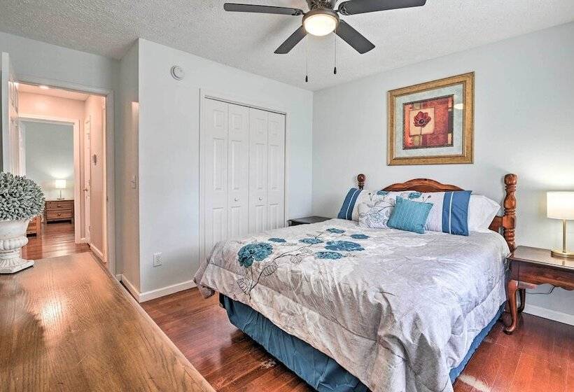 Pet Friendly Home W/ Fire Pit In Myrtle Beach