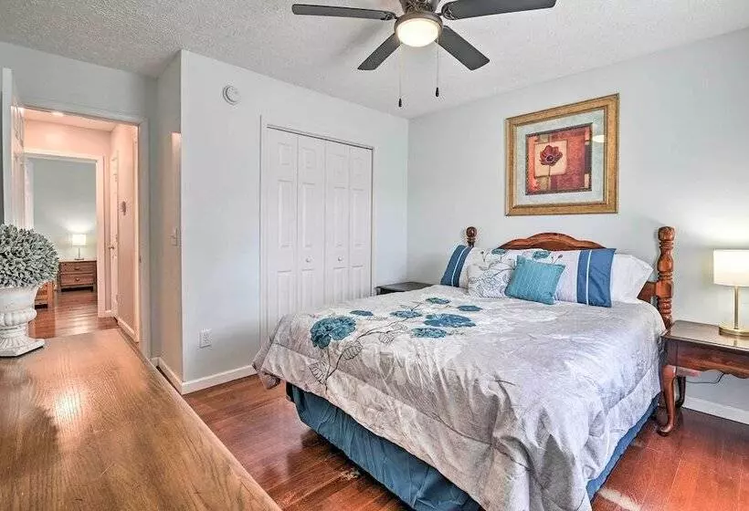 Pet Friendly Home W/ Fire Pit In Myrtle Beach