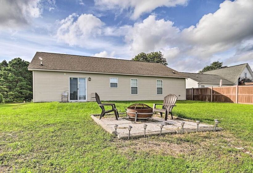 Pet Friendly Home W/ Fire Pit In Myrtle Beach