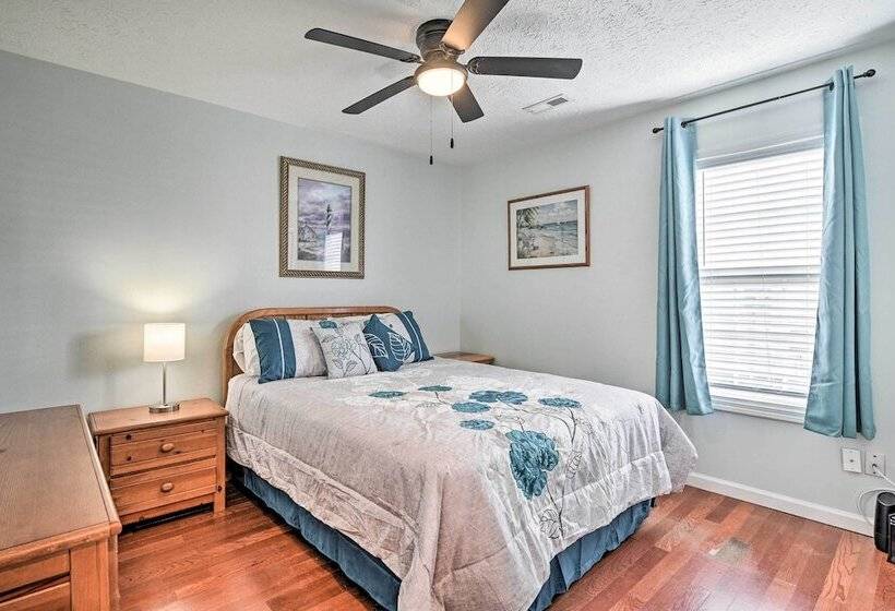 Pet Friendly Home W/ Fire Pit In Myrtle Beach