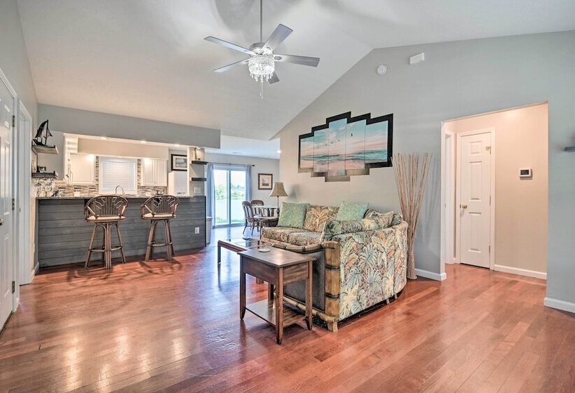 Pet Friendly Home W/ Fire Pit In Myrtle Beach