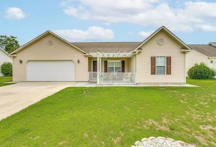 Pet Friendly Home W/ Fire Pit In Myrtle Beach