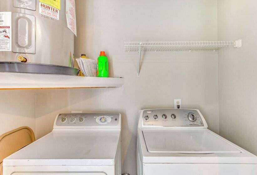 Pet Friendly Home W/ Fire Pit In Myrtle Beach