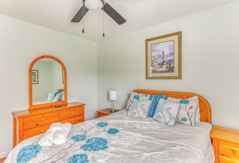 Pet Friendly Home W/ Fire Pit In Myrtle Beach