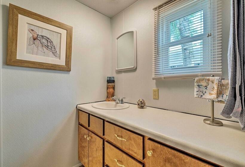 Cabin W/fire Pit, Walk To Steinhatchee River!