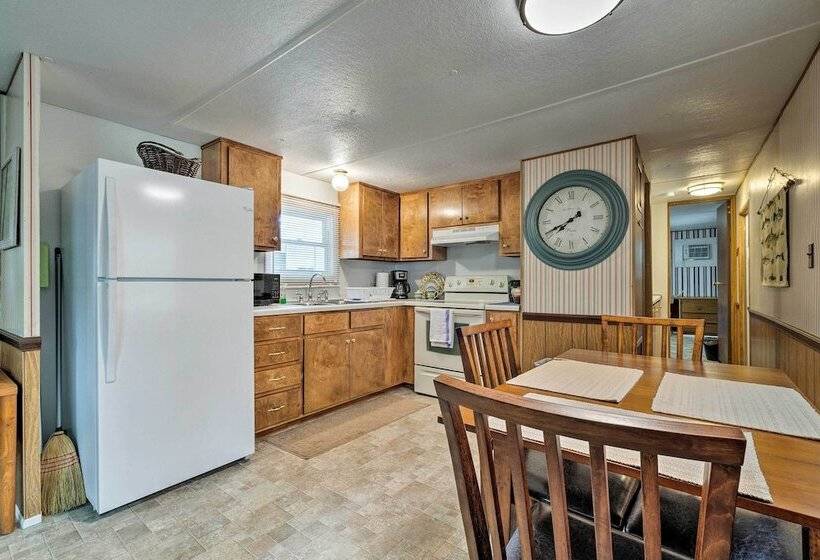 Cabin W/fire Pit, Walk To Steinhatchee River!