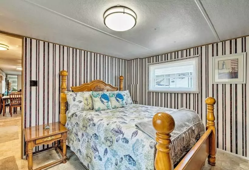 Cabin W/fire Pit, Walk To Steinhatchee River!