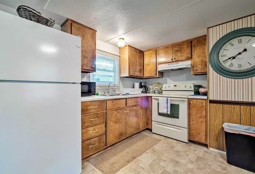 Cabin W/fire Pit, Walk To Steinhatchee River!