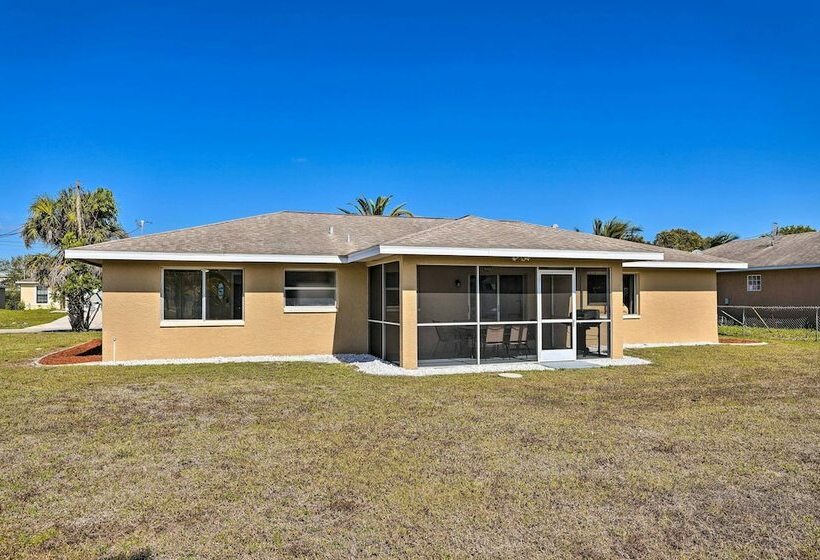 Lanai, Grill & Pets Welcome: Cape Coral Home