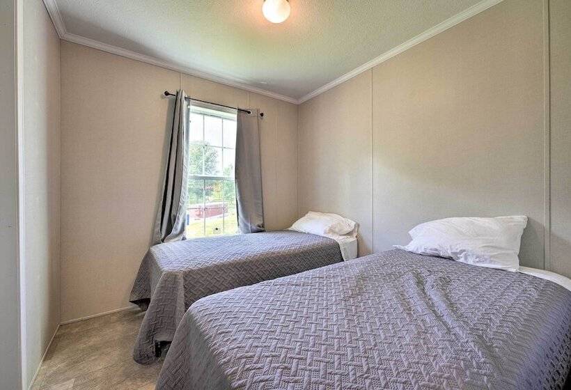 Cassopolis Cabin W/ Lake & Fishing Access!