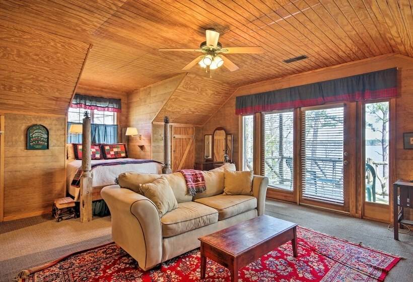 Charming Waterfront Ridgeway Cabin W/ Dock!