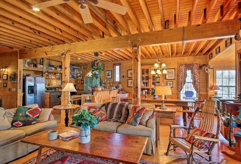 Charming Waterfront Ridgeway Cabin W/ Dock!