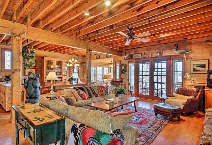 Charming Waterfront Ridgeway Cabin W/ Dock!